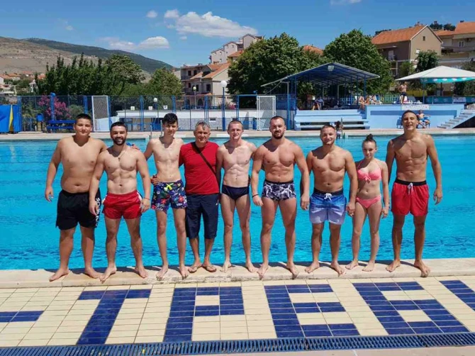 Dio ekipe Famosa na kampu u Trebinju