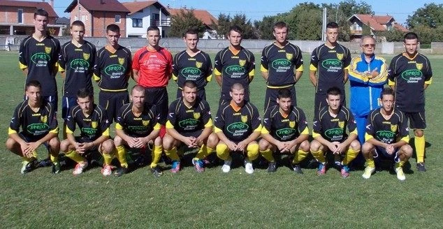 Proleter Dvorovi