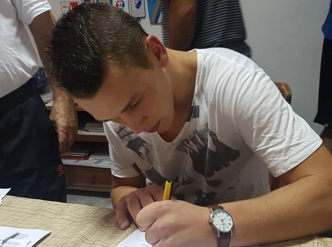 Kapetančić potpisuje ugovor sa Ozrenom