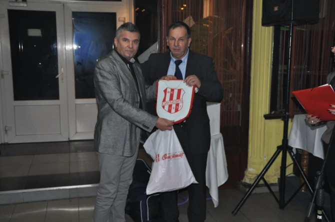 Dragan Aranđić desno
