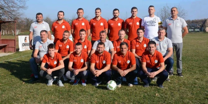 FK Jedinstvo, Koretaši