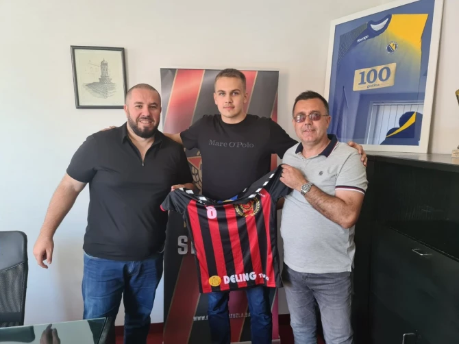 Edin Klis na promociji