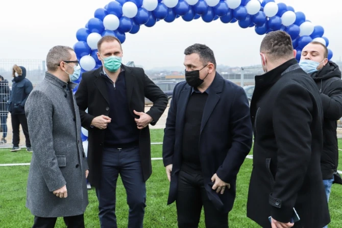 Načelniku Tomašu svečanost uveličao i Petar Jelić, predsednik PFS Doboj
Foto: Aleksandar Atić