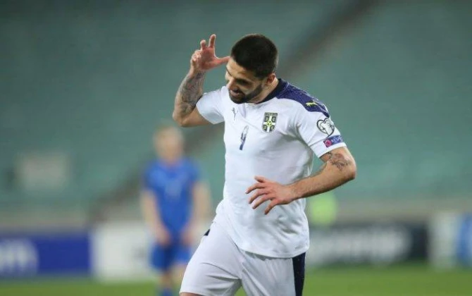 Aleksandar Mitrović proslavlja gol u Bakuu