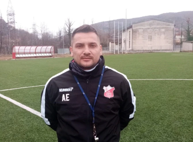 Adnan Elezović