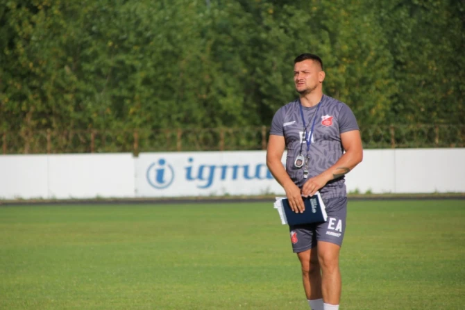 Adnan Elezović