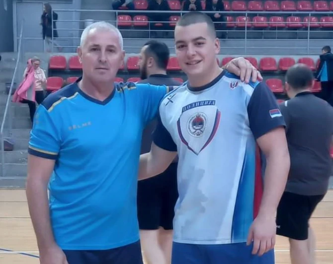 Ilija Drakul i Luka Sekulić najstariji i najmlađi učesnik Radničke lige Foča