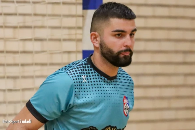 Sport i mladi/ Rade Šešlak 