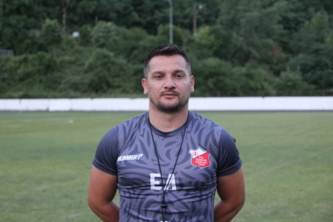 Adnan Elezović