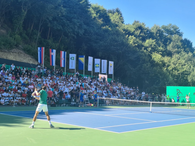 Novak otvorio teniske terene u Visokom