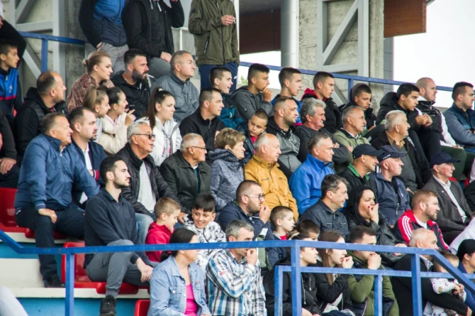 Uvijek pune tribine na Gradskom stadionu u Laktašima