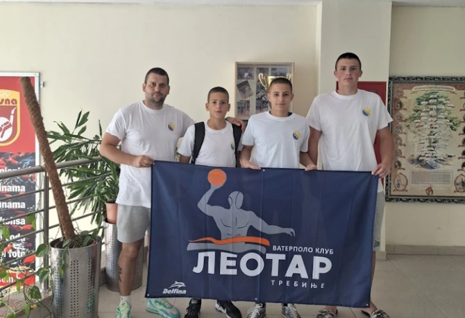 Članovi vaterpolo kluba Leotar