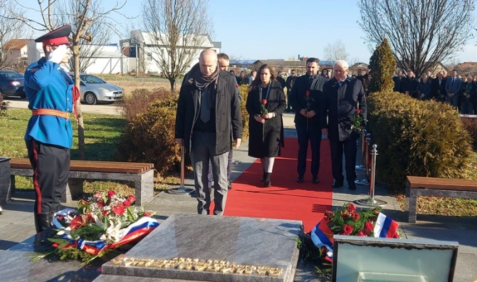 Siniša MIhajlović odaje dužnu poštu