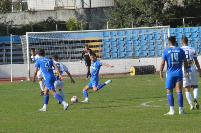 Račić (14) odmara još tri utakmice/ Vaso Ljubenko