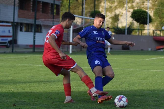 Dobrih pola sezone za Famos/ FK Zvijezda 09