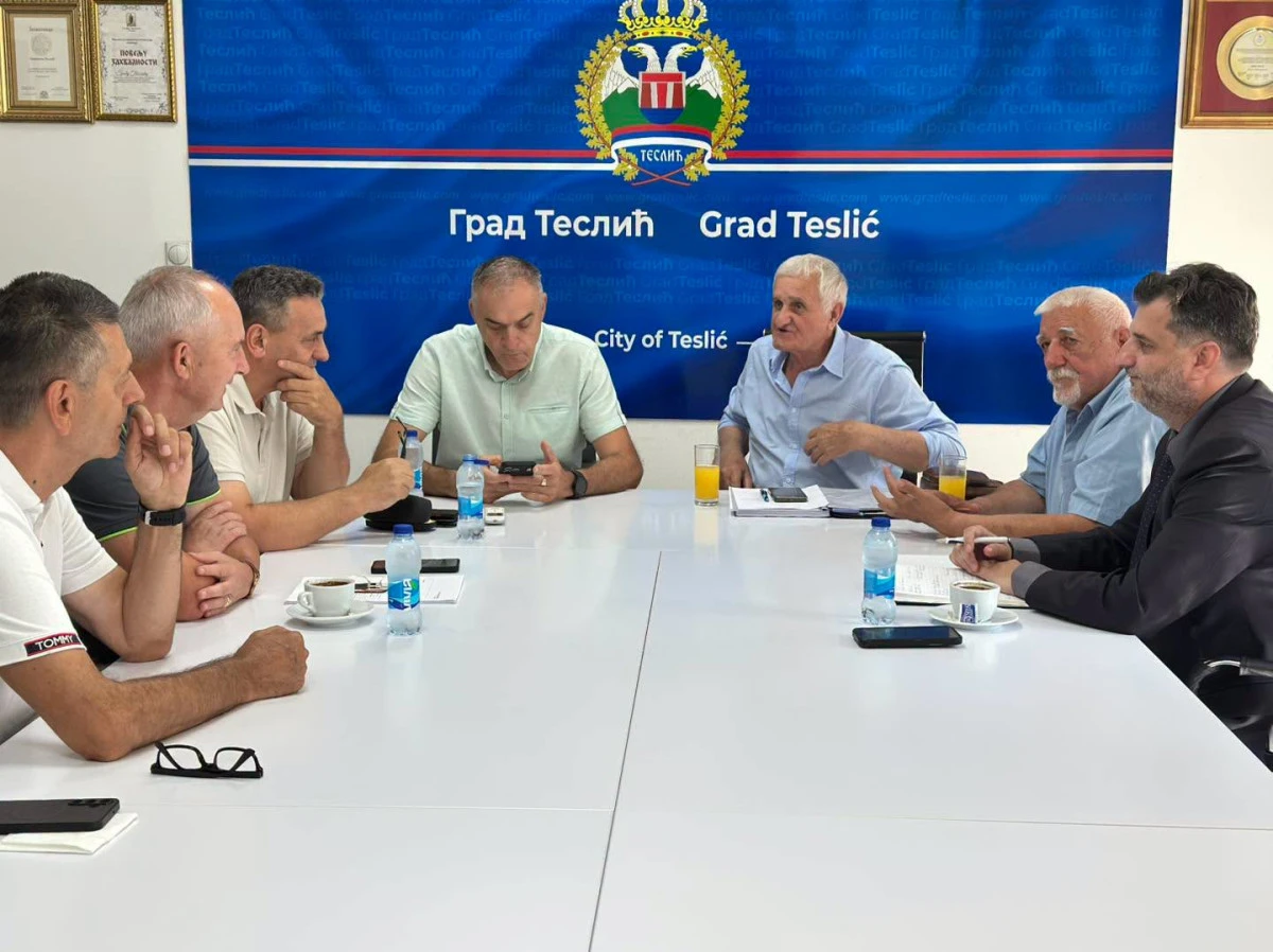 Detalj sa sastanka u Tesliću FOTO: Grad Teslić