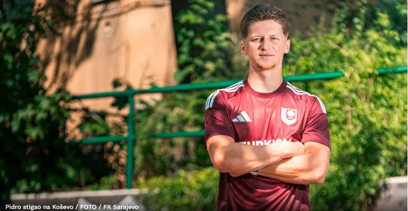 Zvanicno Selmir Pidro Ponovo Obukao Bordo Dres Sarajevo Ozvanicilo Veliki Povratak