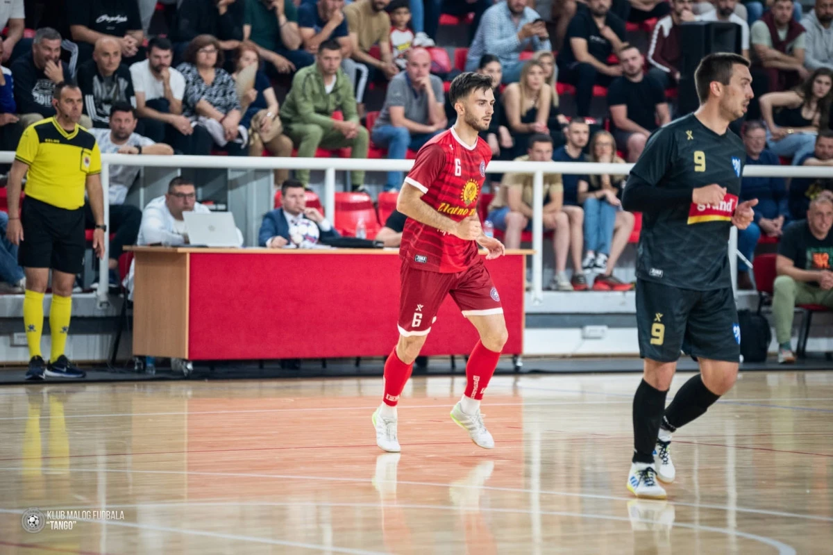 Dedić preselio u Tango/ KMF Tango