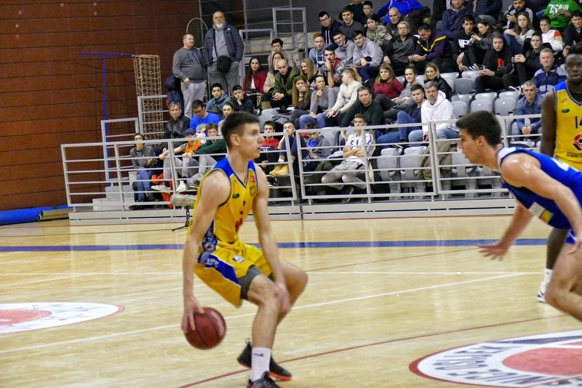 Vuk Dmitrović igrao i u Osijeku