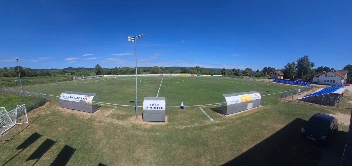 Stadion Šaban Kamberović „Eraš“ u Šerićima pred meč Rijeke i Napretka. FOTO: Fejsbuk NK Rijeka Šerići
