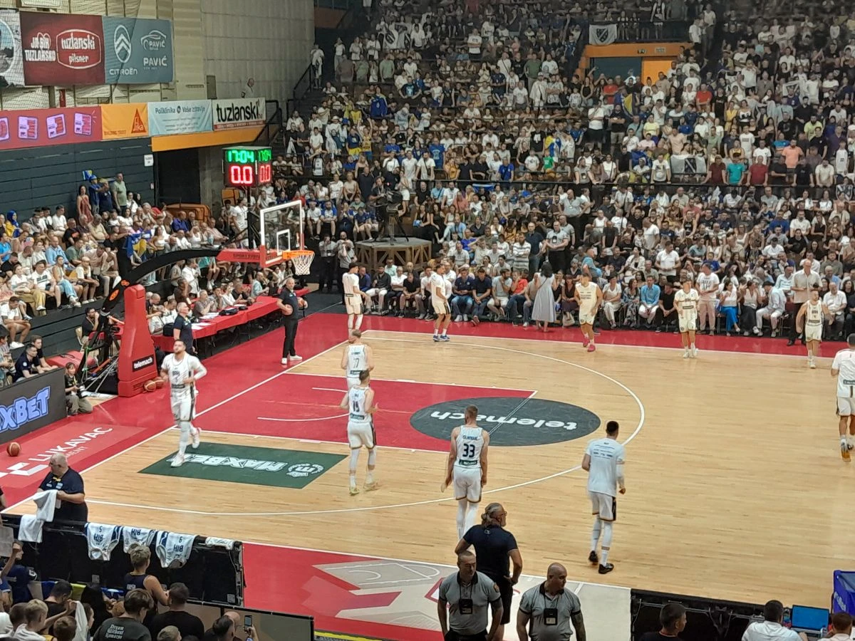 Bih Srusila Italiju U Grotlu Mejdana Nurkic Predvodio Zmajeve Do Istorijske Pobjede I Povratka U Bor