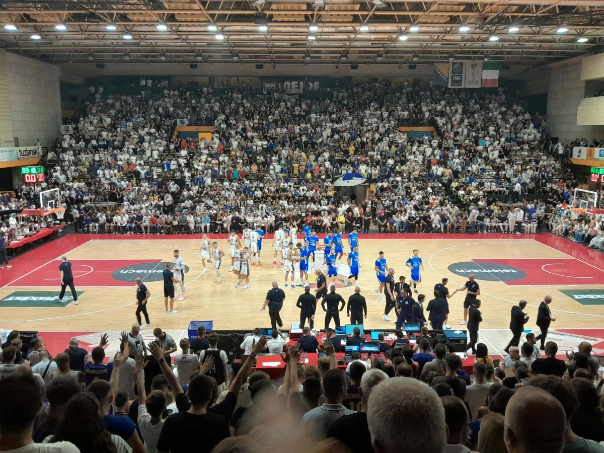 Bih Srusila Italiju U Grotlu Mejdana Nurkic Predvodio Zmajeve Do Istorijske Pobjede I Povratka U Bor