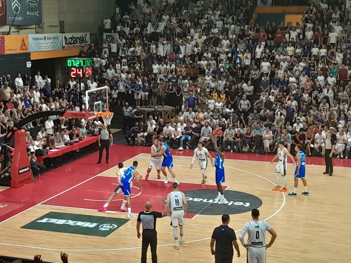Bih Srusila Italiju U Grotlu Mejdana Nurkic Predvodio Zmajeve Do Istorijske Pobjede I Povratka U Bor