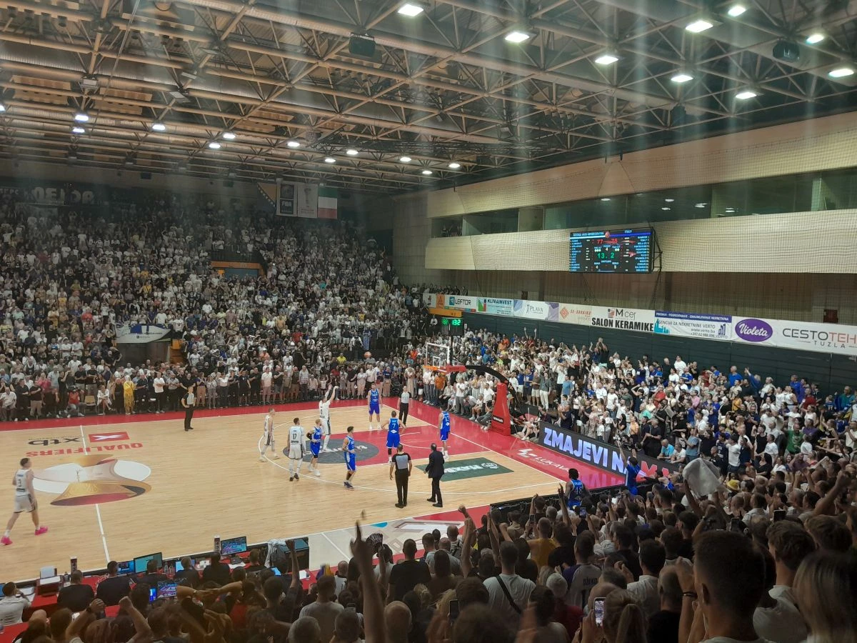 Bih Srusila Italiju U Grotlu Mejdana Nurkic Predvodio Zmajeve Do Istorijske Pobjede I Povratka U Bor