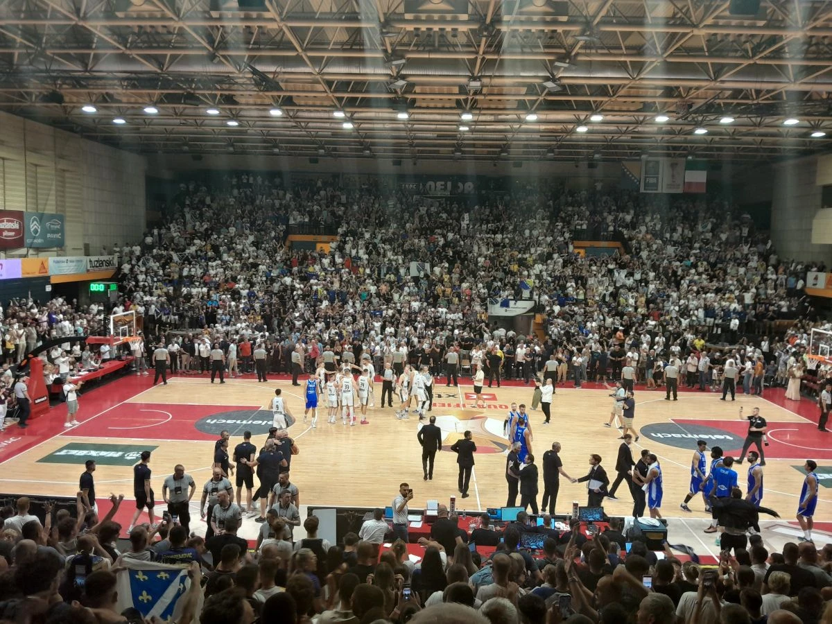 Bih Srusila Italiju U Grotlu Mejdana Nurkic Predvodio Zmajeve Do Istorijske Pobjede I Povratka U Bor