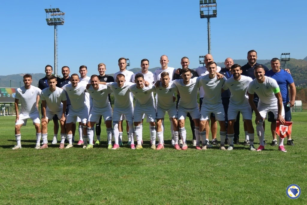 Selekcija NS ZE-DO kantona na kvalifikacionom turniru u Zenici. FOTO: FS BiH