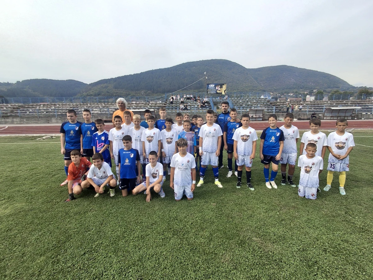 Pioniri, Mladost Rogatica