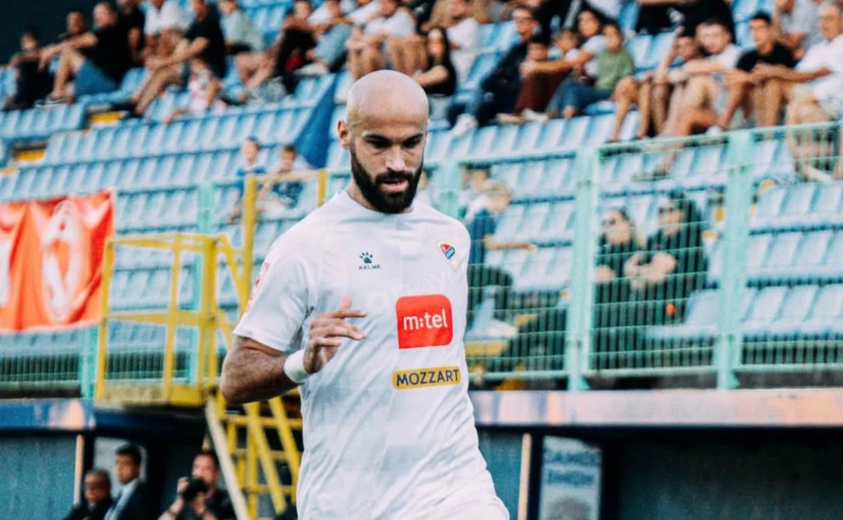 Luka Juricic Ispisuje Borceve Almamahe