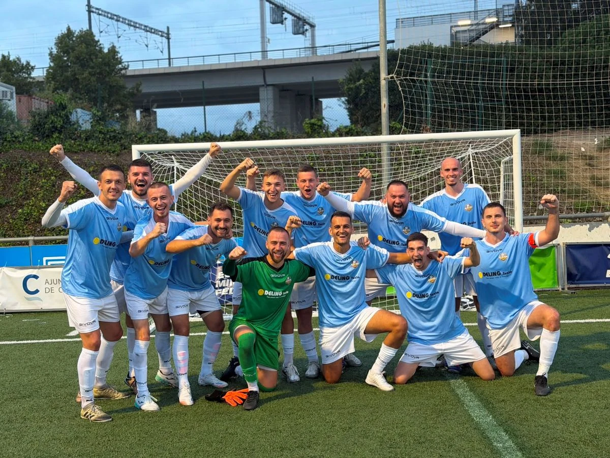 Deling & Ikons Lukavac nakon pobjede nad Bukhar Sumgajtom iz Azerbejdžana. FOTO: Fejsbuk/Mininogometni klub „Deling & Ikons“ Lukavac /EMF