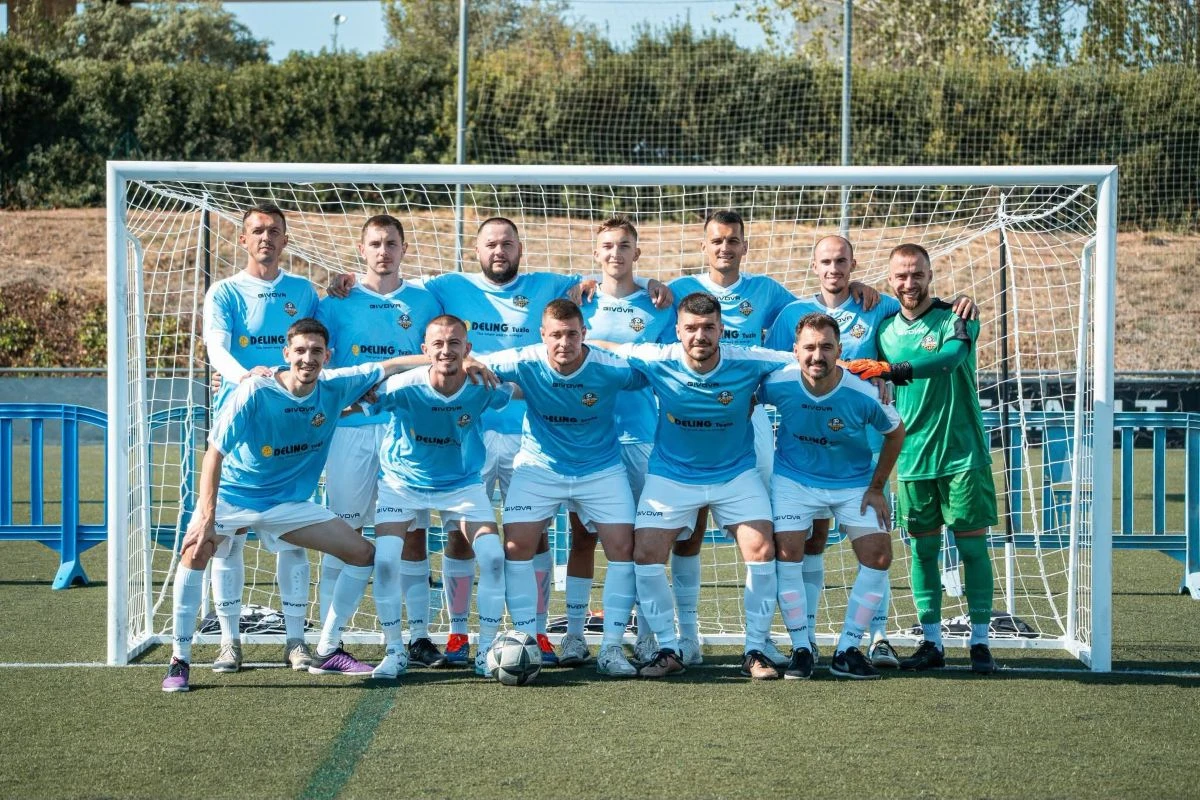 Deling & Ikons Lukavac na EMF Eurokupu. FOTO: Fejsbuk/Mininogometni klub „Deling & Ikons“ Lukavac/EMF