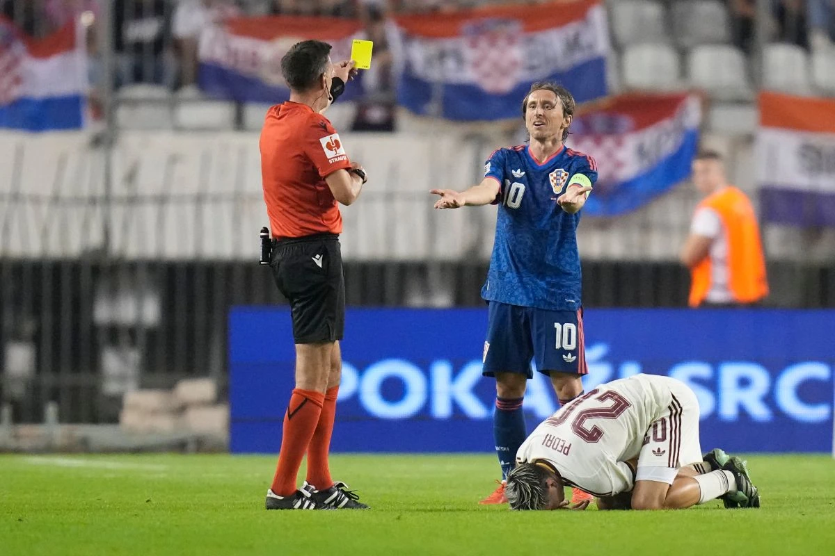 Merino Zaledio Hrvate Na Poljudu Vatreni Ce Sanjati Simona