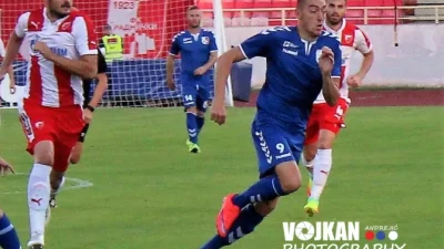 Caki brži od semafora
