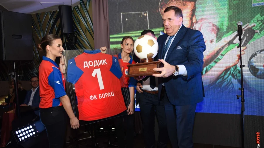 Dodik: Dan fudbala praznik sporta