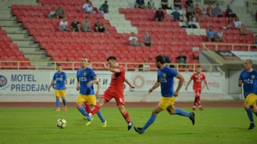 Dinamo preokretom i sa igračem manje do pobede
