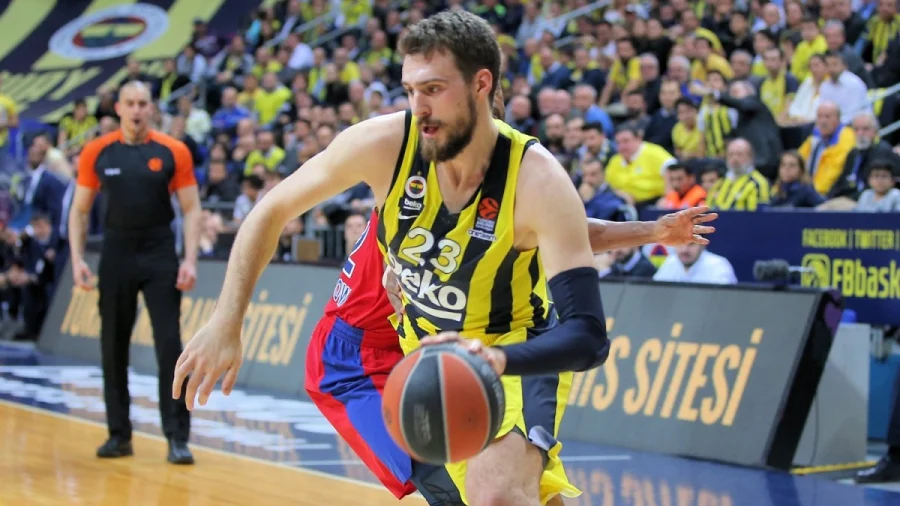 EL: Gudurić i  Kalinić srušili CSKA, Milutinov srušio Barsu