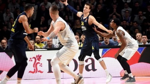 EL: Fener se prošetao kroz ''Moraču''