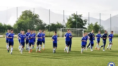 Erbez okupio klince