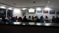 Crni vrh atakuje na tutulu