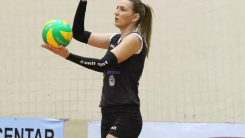 Tijana sanja titulu, Premijer liga BiH