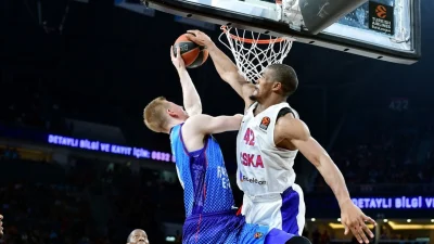 EL: Higins srušio Efes