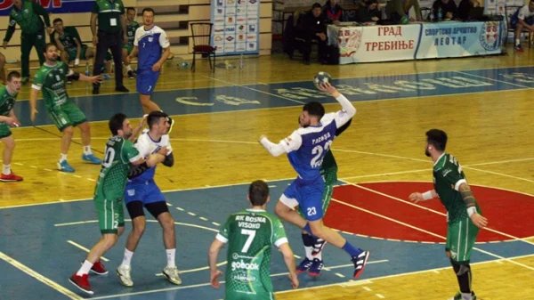 Leo slavio u Mostaru, Premijer liga BiH