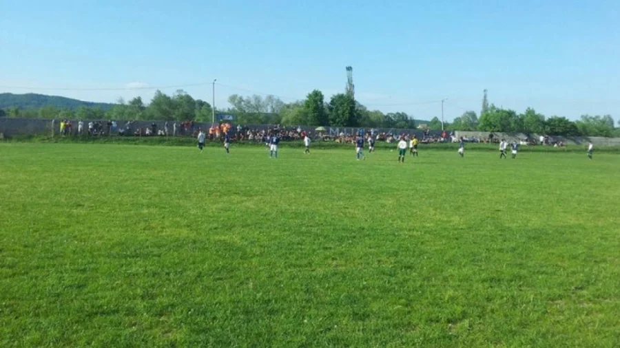 Pucao iz pištolja na fudbalskoj utakmici, Druga kantonalna liga TK - Zapad