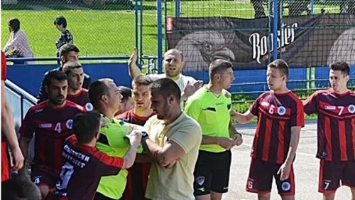 Ko je tukao sudiju?