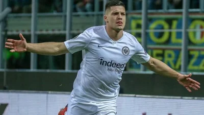 Jović definitivno Ajntrahtov