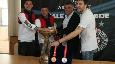 Za kraj sezone - večiti derbi, Superliga - Play Off