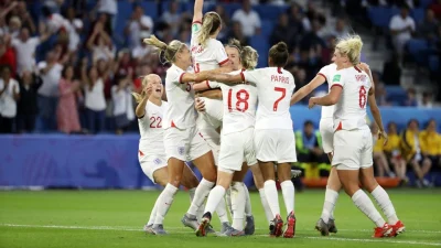 Engleska u polufinalu Mundijala
